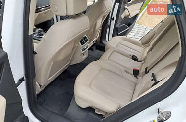 Позашляховик / Кросовер Audi Q5 2017 в 