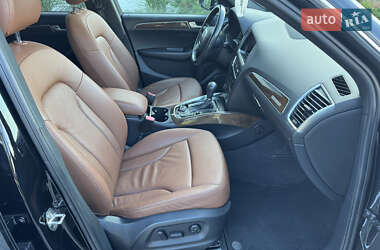 Внедорожник / Кроссовер Audi Q5 2010 в 
