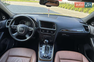 Внедорожник / Кроссовер Audi Q5 2010 в 