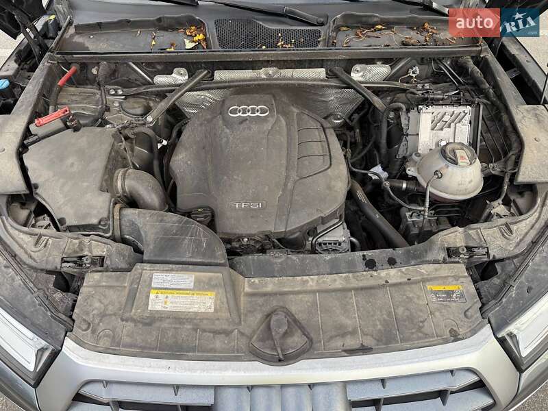 Позашляховик / Кросовер Audi Q5 2020 в Києві