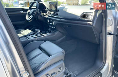 Позашляховик / Кросовер Audi Q5 2021 в 