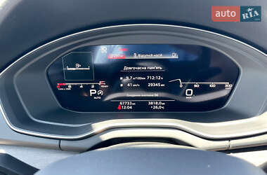 Позашляховик / Кросовер Audi Q5 2021 в 