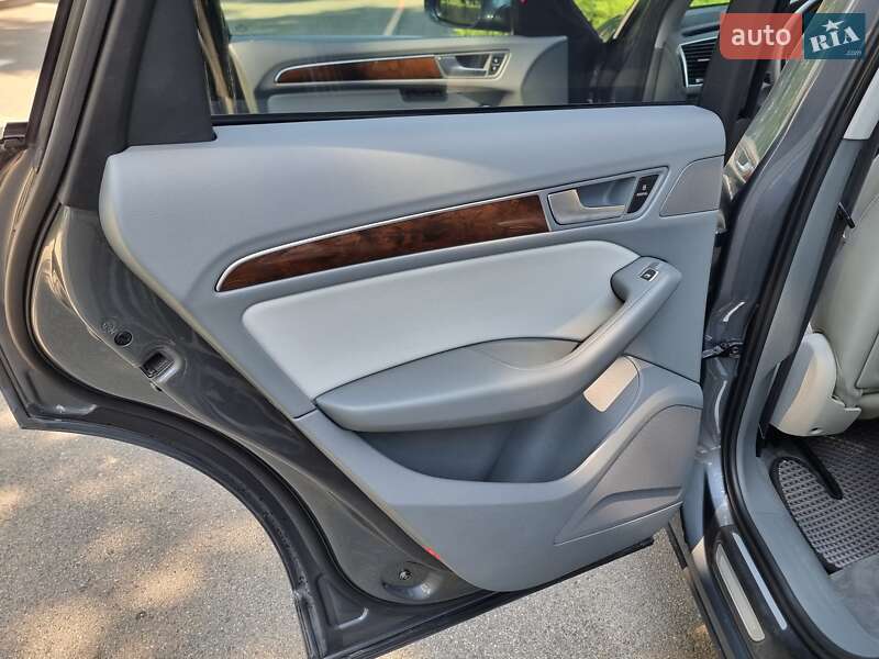 Внедорожник / Кроссовер Audi Q5 2014 в Киеве