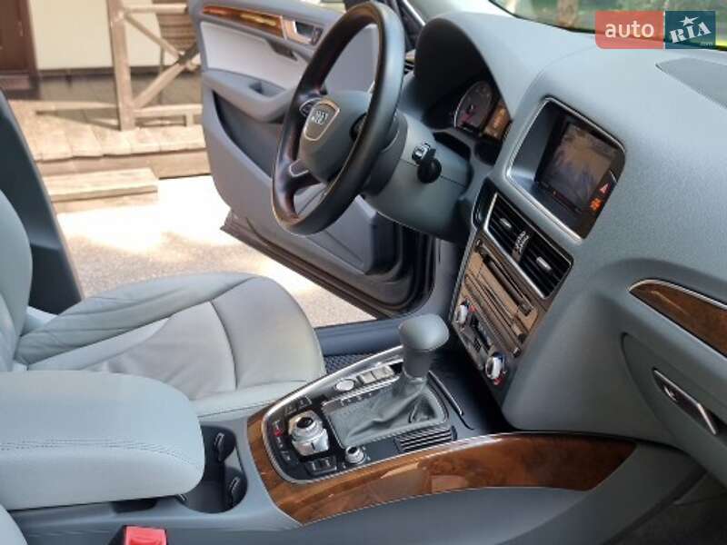 Внедорожник / Кроссовер Audi Q5 2014 в Киеве