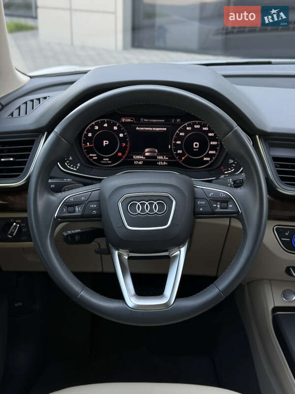 Позашляховик / Кросовер Audi Q5 2019 в Одесі