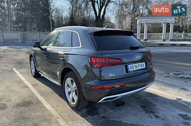 Внедорожник / Кроссовер Audi Q5 2018 в 