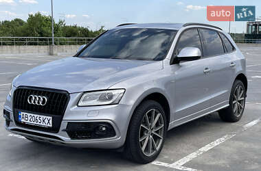 Позашляховик / Кросовер Audi Q5 2016 в 