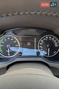 Позашляховик / Кросовер Audi Q5 2013 в 