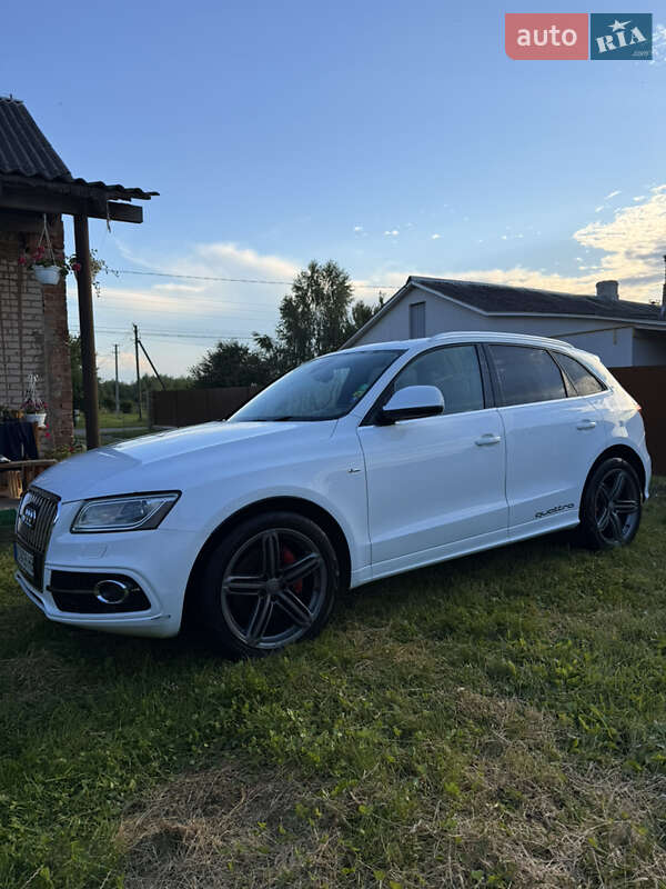 Внедорожник / Кроссовер Audi Q5 2013 в Луцке