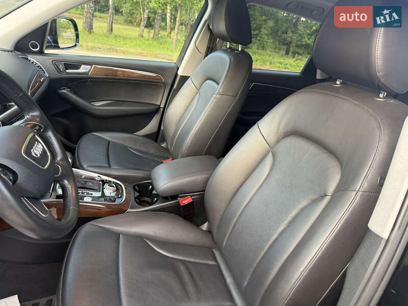 Позашляховик / Кросовер Audi Q5 2016 в Самборі