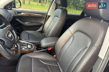 Внедорожник / Кроссовер Audi Q5 2016 в 