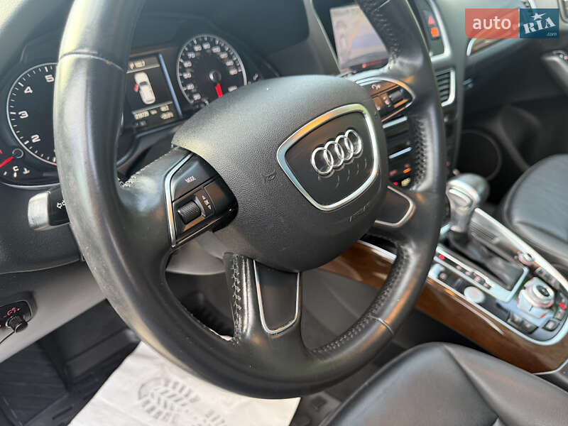Позашляховик / Кросовер Audi Q5 2016 в Самборі