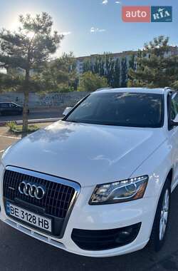 Позашляховик / Кросовер Audi Q5 2010 в 