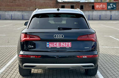 Внедорожник / Кроссовер Audi Q5 2019 в 