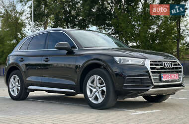 Внедорожник / Кроссовер Audi Q5 2019 в 