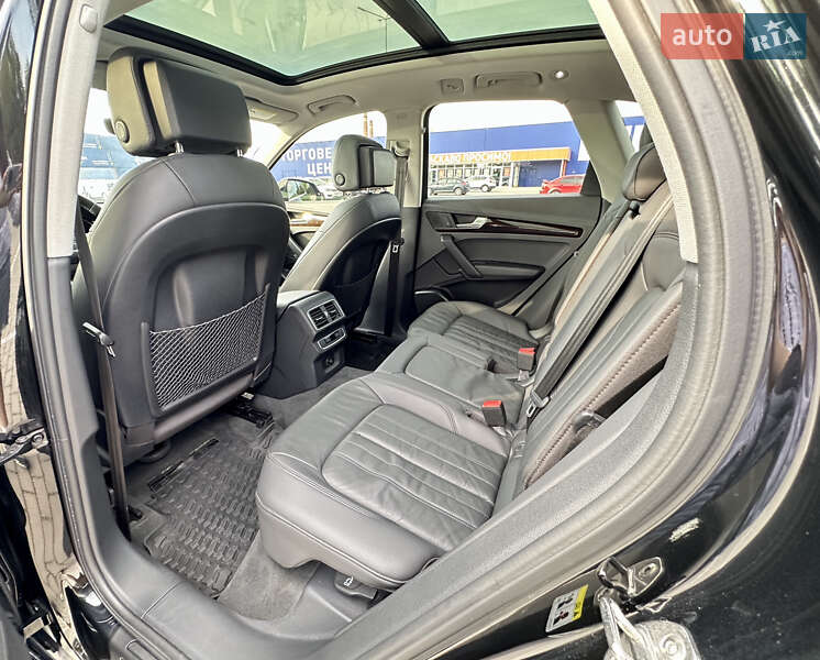Внедорожник / Кроссовер Audi Q5 2019 в Тернополе