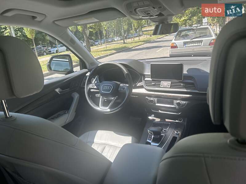 Позашляховик / Кросовер Audi Q5 2018 в Києві