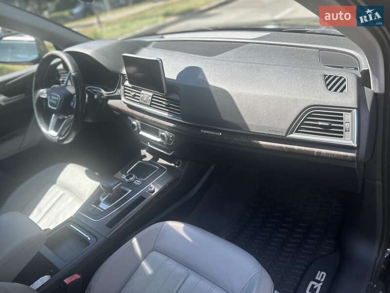 Позашляховик / Кросовер Audi Q5 2018 в Києві