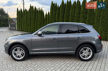 Позашляховик / Кросовер Audi Q5 2015 в 