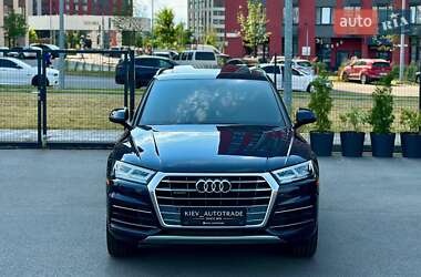 Внедорожник / Кроссовер Audi Q5 2017 в 