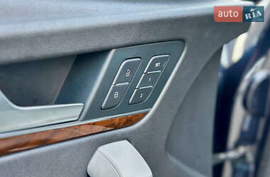 Внедорожник / Кроссовер Audi Q5 2017 в 
