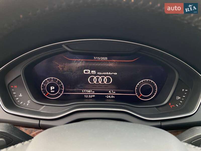 Позашляховик / Кросовер Audi Q5 2016 в Львові