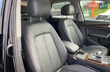 Внедорожник / Кроссовер Audi Q5 2016 в 