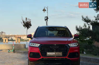 Позашляховик / Кросовер Audi Q5 2019 в 