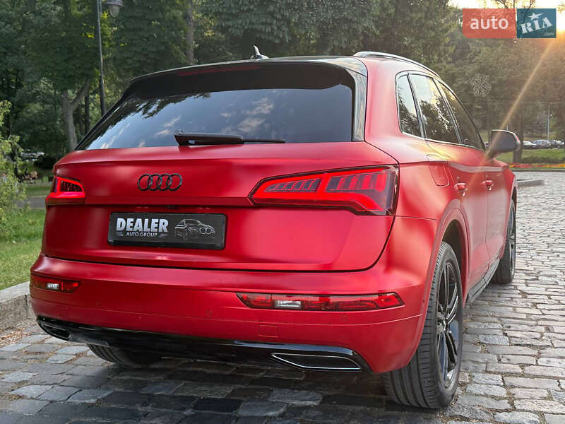 Позашляховик / Кросовер Audi Q5 2019 в Києві