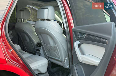 Позашляховик / Кросовер Audi Q5 2019 в 
