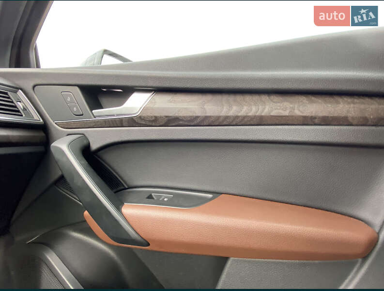 Внедорожник / Кроссовер Audi Q5 2017 в Киеве