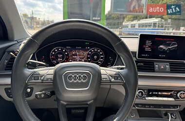 Внедорожник / Кроссовер Audi Q5 2018 в 