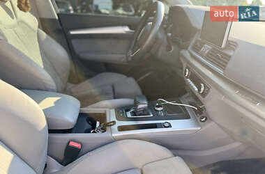 Внедорожник / Кроссовер Audi Q5 2018 в 