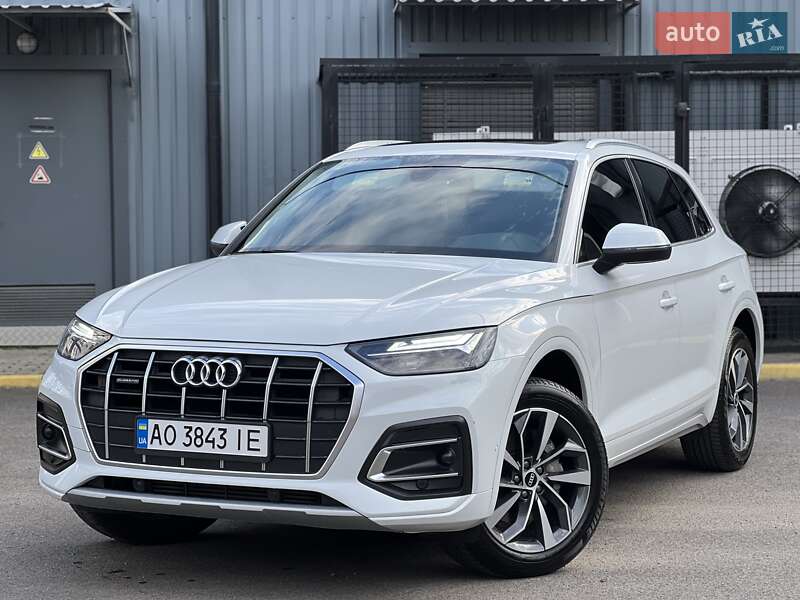 Позашляховик / Кросовер Audi Q5 2020 в Ужгороді