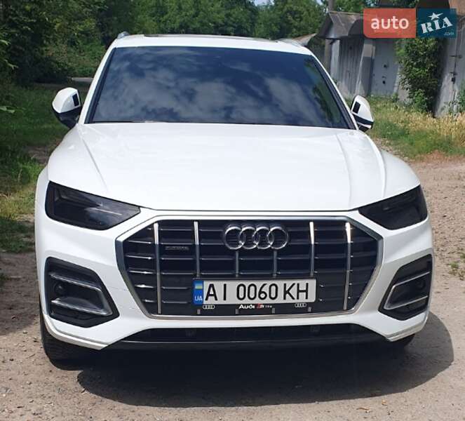 Позашляховик / Кросовер Audi Q5 2021 в Києві