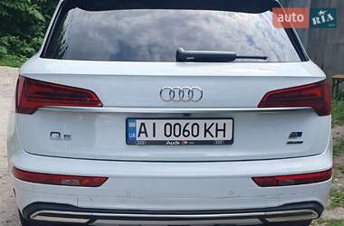 Внедорожник / Кроссовер Audi Q5 2021 в 