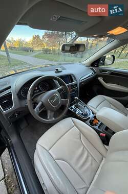 Внедорожник / Кроссовер Audi Q5 2012 в 