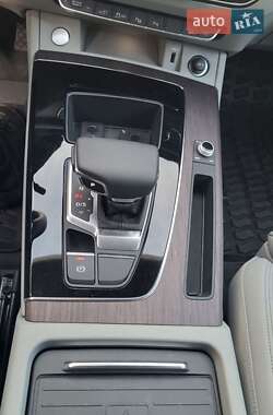 Внедорожник / Кроссовер Audi Q5 2023 в 