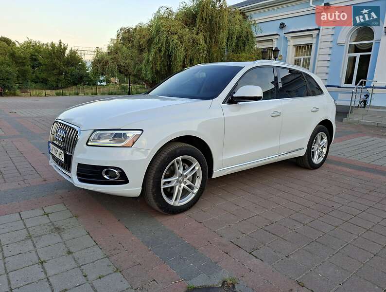 Позашляховик / Кросовер Audi Q5 2016 в Карлівці