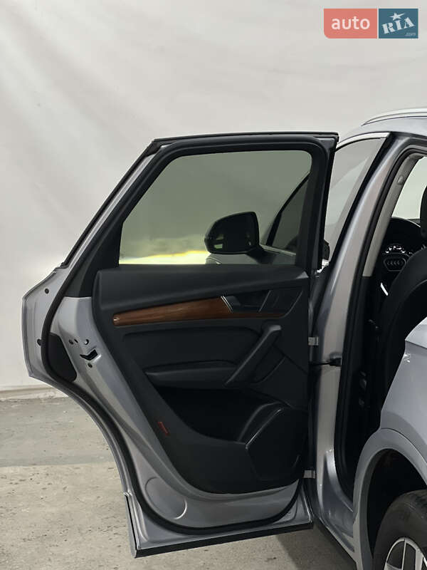 Внедорожник / Кроссовер Audi Q5 2022 в Одессе
