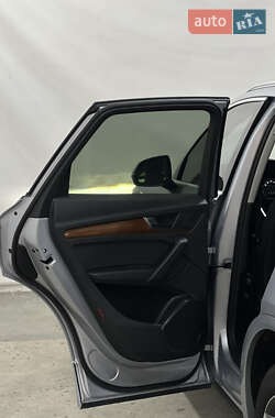 Внедорожник / Кроссовер Audi Q5 2022 в 