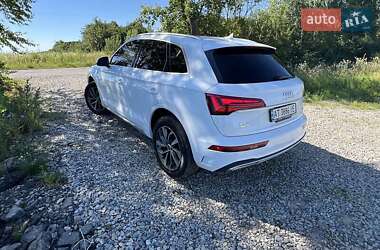 Внедорожник / Кроссовер Audi Q5 2021 в 