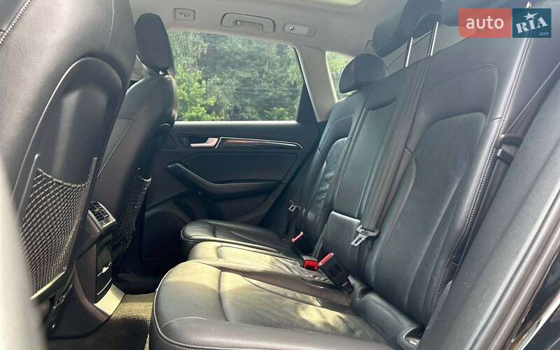 Позашляховик / Кросовер Audi Q5 2014 в Чернівцях