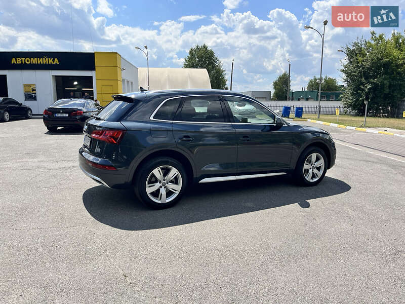 Внедорожник / Кроссовер Audi Q5 2017 в Василькове