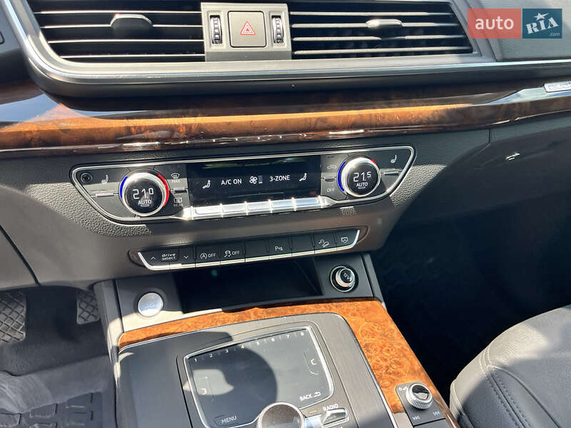 Внедорожник / Кроссовер Audi Q5 2017 в Василькове