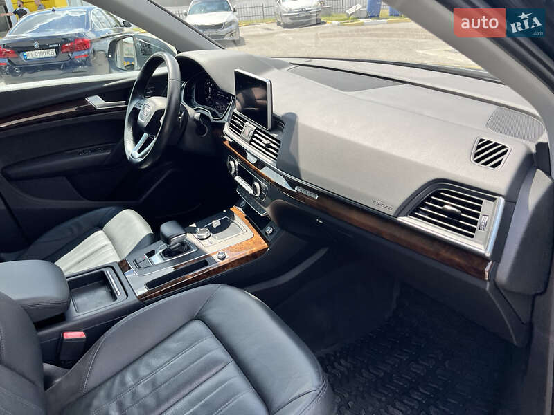 Внедорожник / Кроссовер Audi Q5 2017 в Василькове