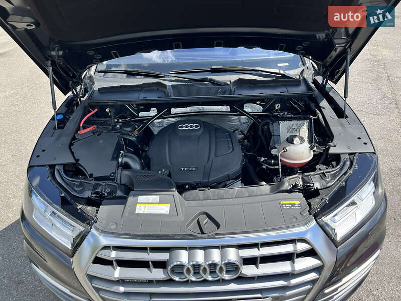 Внедорожник / Кроссовер Audi Q5 2017 в Василькове