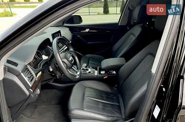 Позашляховик / Кросовер Audi Q5 2019 в 