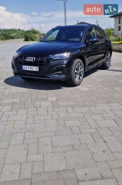 Внедорожник / Кроссовер Audi Q5 2022 в 
