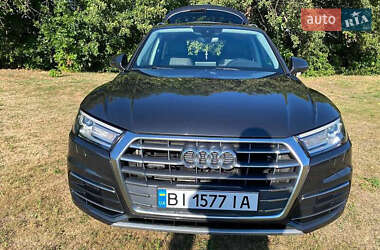 Внедорожник / Кроссовер Audi Q5 2018 в 